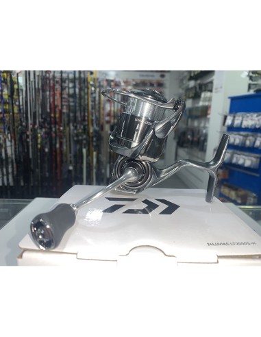 CARRETE DAIWA LUVIAS 24 LT 2000 SH